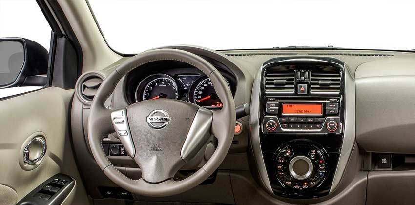 Nissan Almera Dashboard