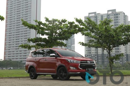 Road Test Toyota Innova Venturer Q AT Diesel, Menakar Sang Varian Termahal