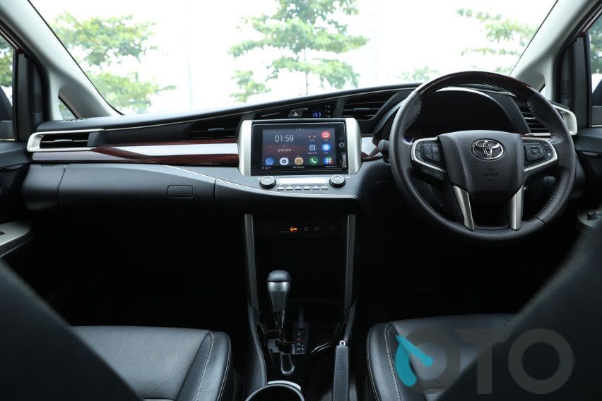 fitur innova venturer