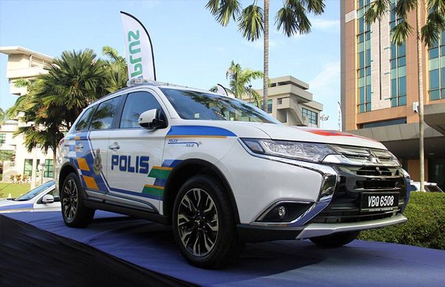 Mitsubishi Outlander 2.4 on duty as new mobile patrol vehicel