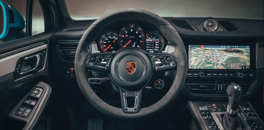 2019 Porsche Macan Interior