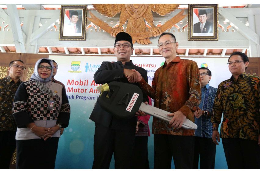 Ambulans Daihatsu Gran Max 