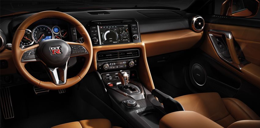 Nissan GT-R cabin