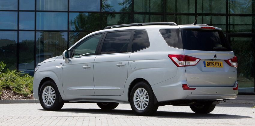 2018 SsangYong Rodius rear