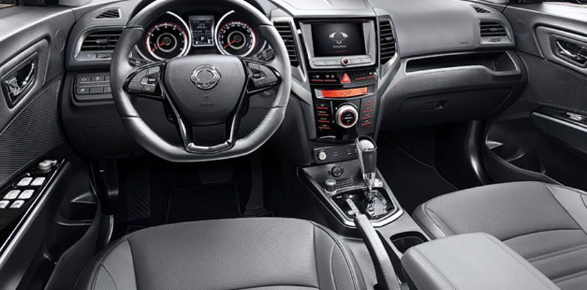 2018 Ssangyong Tivoli Premium Sport interior