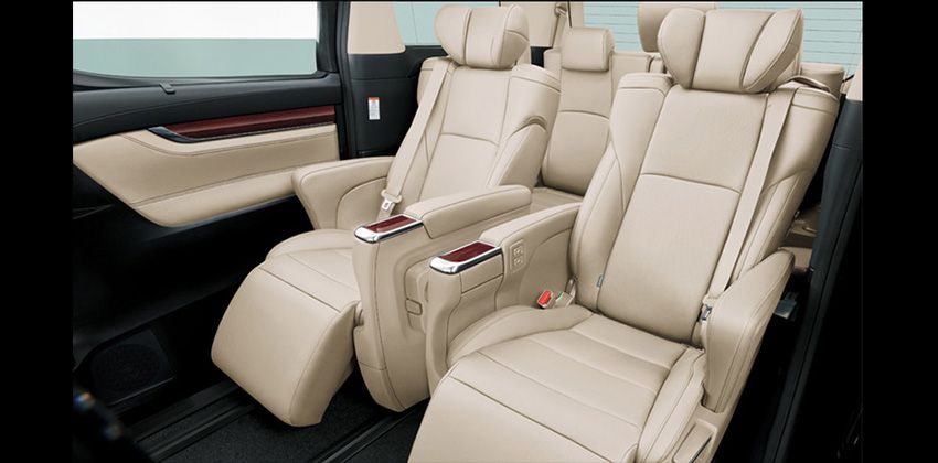 Toyota Alphard 2018 interior