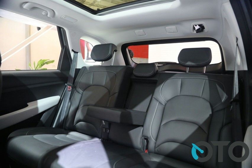 Wuling SUV 5-seater