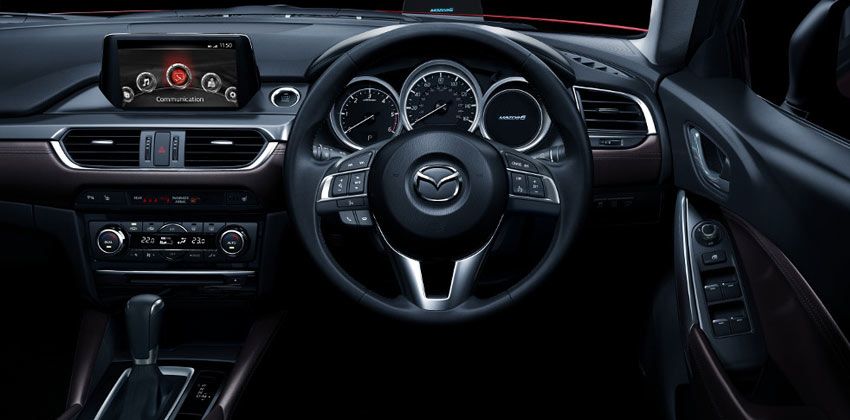 mazda 6 cabin