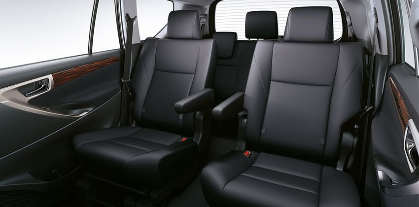 Pilihan Toyota Kijang Innova Bensin Captain Seat, Venturer atau Tipe Q