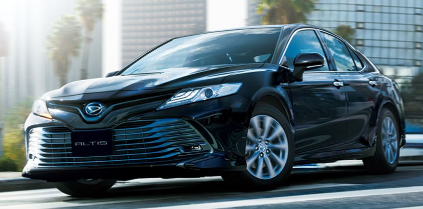 2019 Daihatsu Altis front