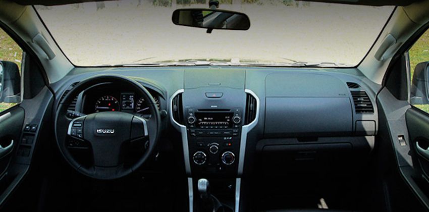 2018 Isuzu D-Max cabin 