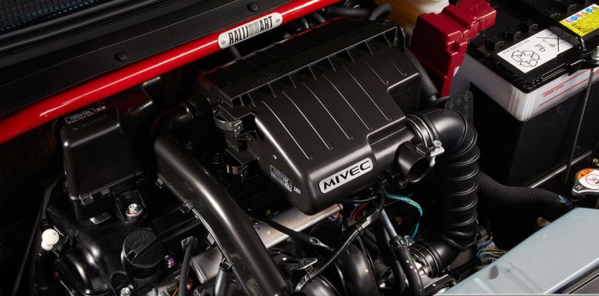 Mitsubishi Mirage G4 engine