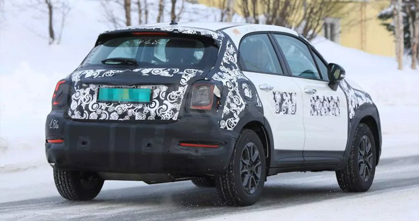 2019 Fiat 500X spy shots rear