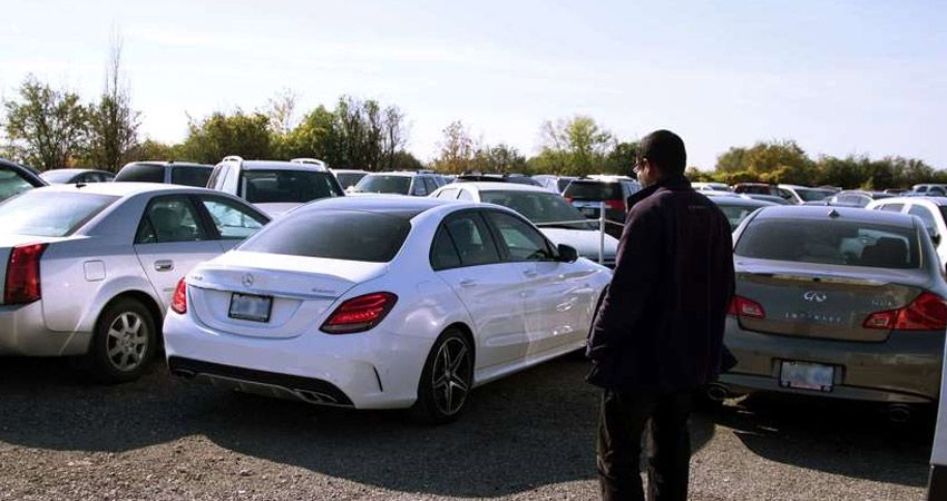 Car parking made easy - A guide to parking lot etiquette & safety