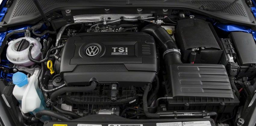 Volkswagen Golf R  engine