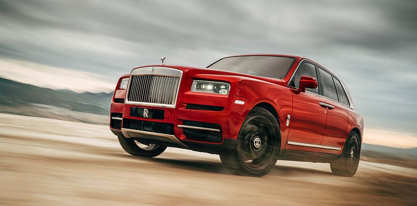 Rolls-Royce Cullinan  front