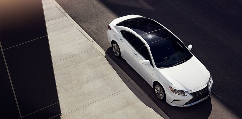 new Lexus ES Top-View