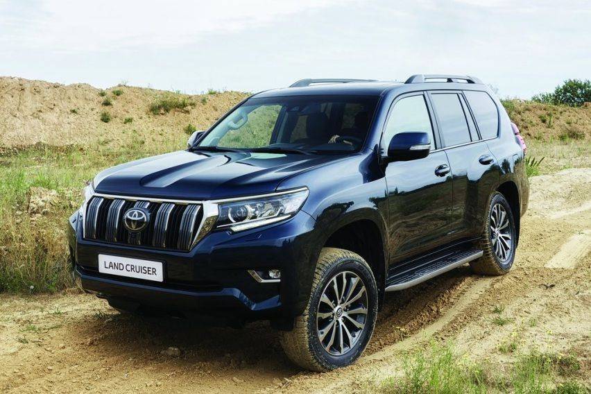 Banyak Pilihan Toyota Land  Cruiser  2020 Pakai Mesin  Bensin V6