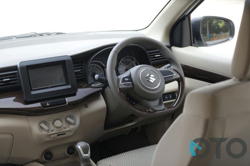 interior mewah ertiga