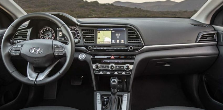 2019 Elantra Cabin