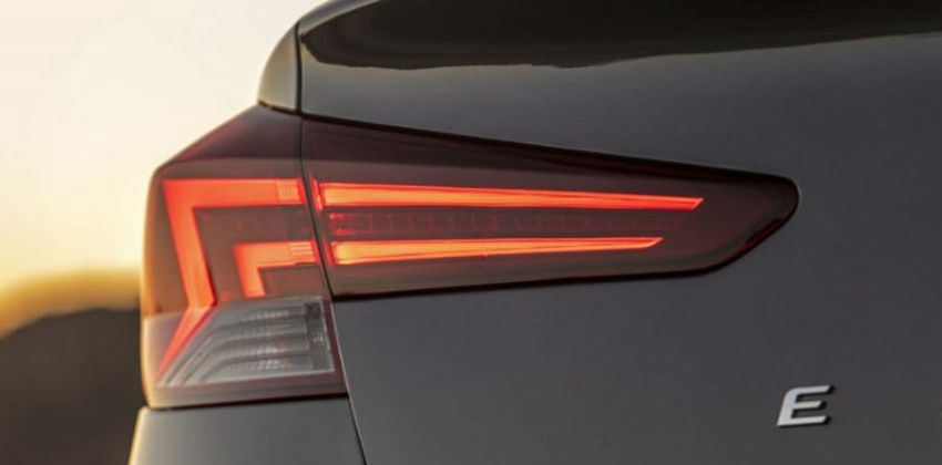 Elantra Taillight
