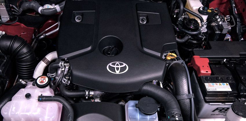 toyota hilux engine