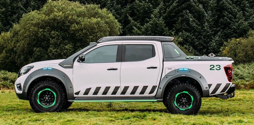 Nissan Navara N-Guard side