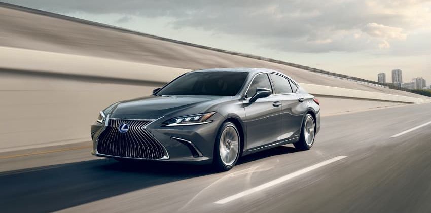2019 Lexus ES exterior
