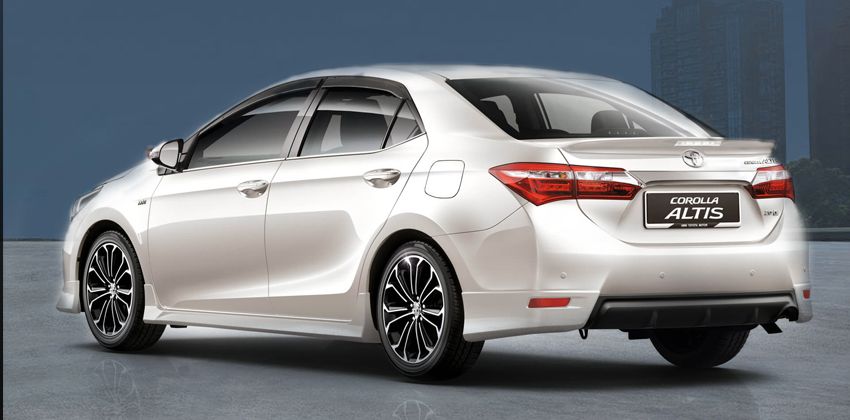 Corolla Altis rear