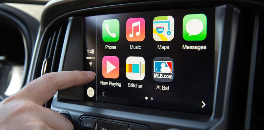 car Android Auto and Apple CarPlay