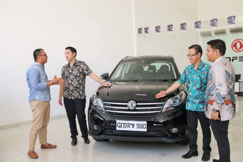 Buka Diler Lagi, DFSK Glory 580 Incar Konsumen Surabaya