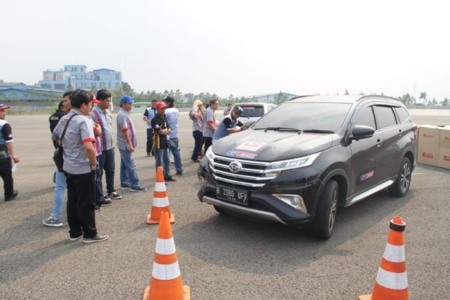 3 Teknik Pengereman Tepat ala Daihatsu Auto Clinic Club 3 Teknik Pengereman Tepat ala Daihatsu Auto Clinic Club