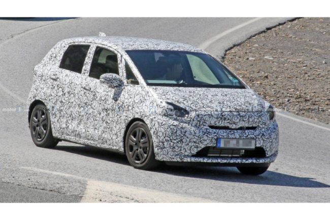 2018/09/honda-fit-or-jazz-spy-shots.jpg