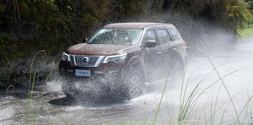 NISSAN TERRA 2018 SIDE