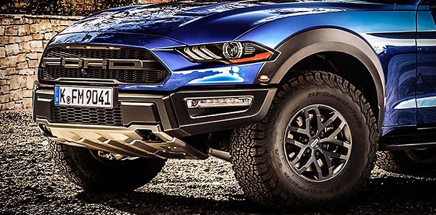 Mustang Raptor Front
