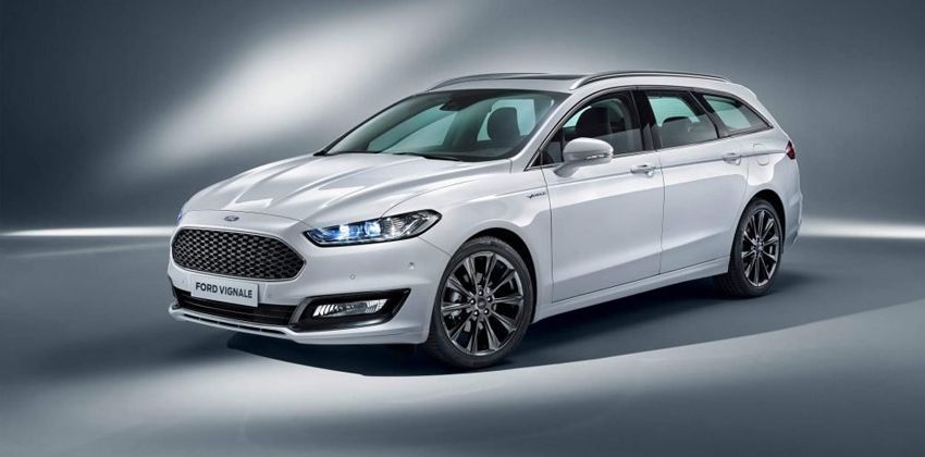 Ford Mondeo Hybrid wagon front