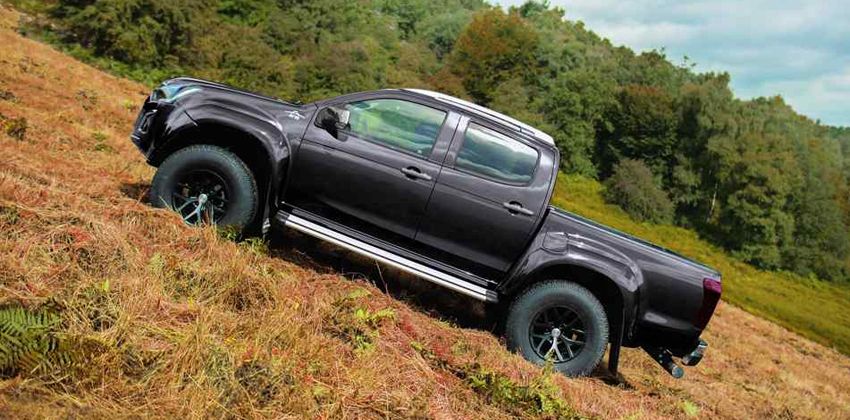 Arctic Trucks D-Max Side