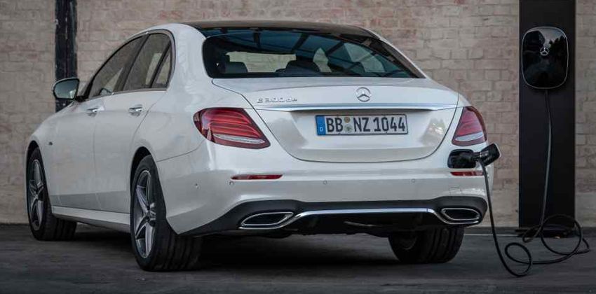 2019 Mercedes-Benz E-Class rear