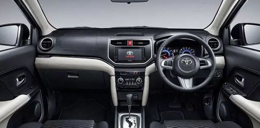 2018 Toyota Rush interior