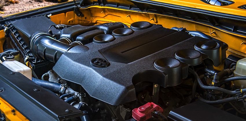 Toyota FJ Cruiser engine