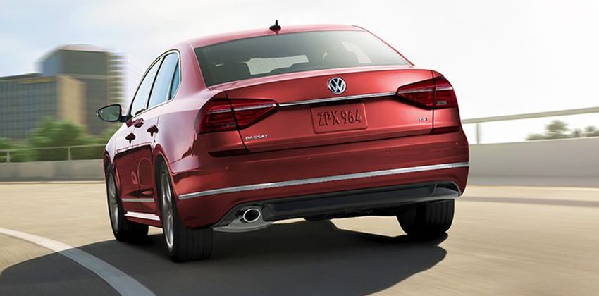  2019 Volkswagen Passat rear