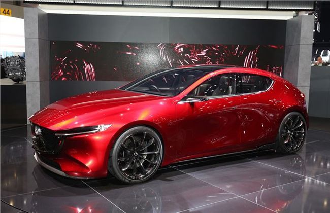 Patent images of Mazda 3 sedan leaked