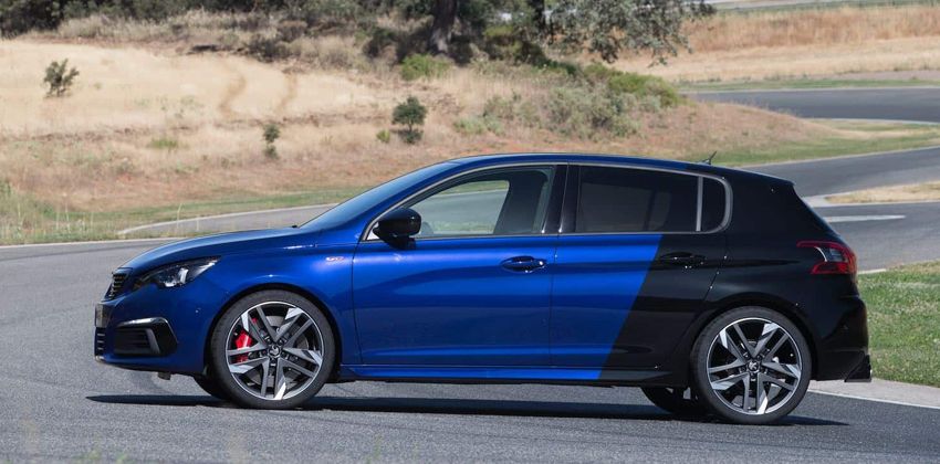 Peugeot 308 GTi Side