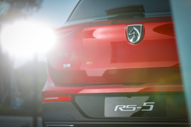 2018/10/baojun-rs-5-rear.jpg