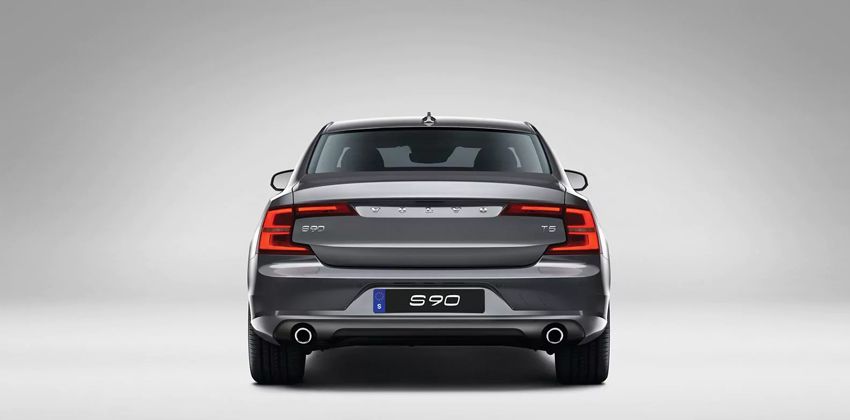Volvo S90 T5 Momentum Rear