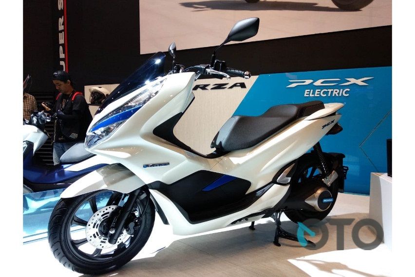 IMOS 2018: Honda Pamerkan PCX Electric untuk Pertama Kali