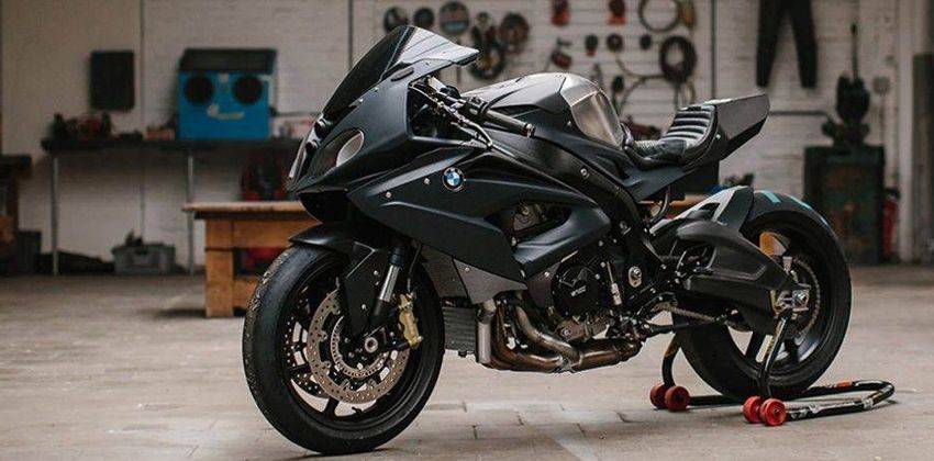 2019 BMW S1000RR First Look