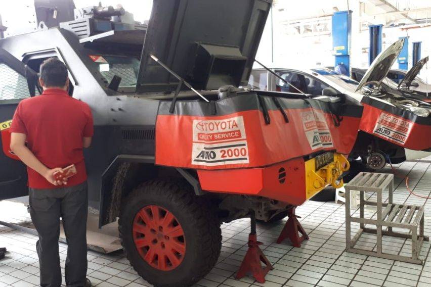 Ganti Cat  Mobil  di Auto2000 Serang Pilihan Warna Tak Dibatasi