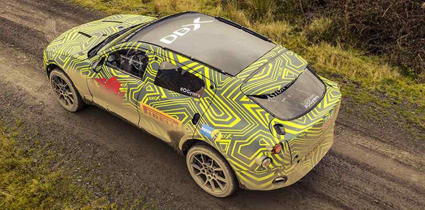 Aston Martin DBX Top