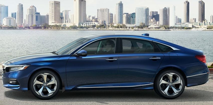2019 Honda Accord side
